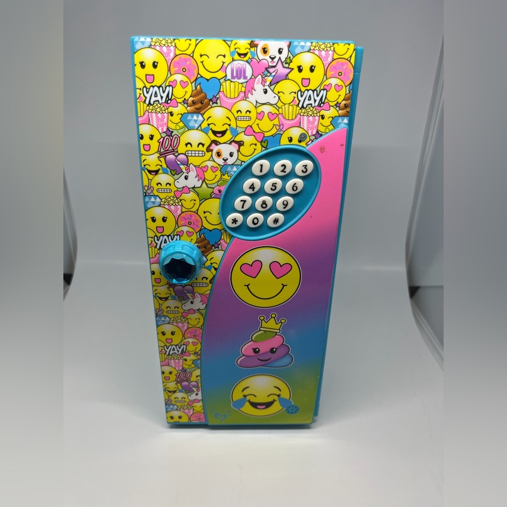 Justice Emoji Safe with Keypad - Pink and Blue